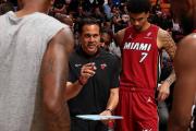 海星体育-转折点！迈阿密热火主帅复盘，NBA常规赛赛前攻防权衡，媒体盛赞，数据趋势出现新变化的简单介绍
